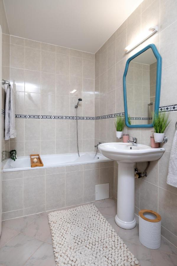 Aquarelle Apartment Subotica Buitenkant foto